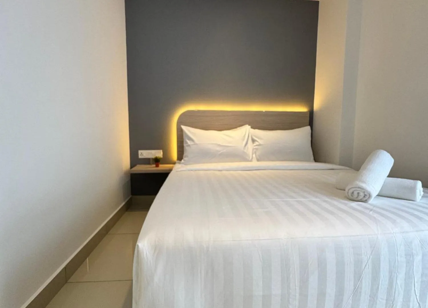 Maca Hotel By Sky Hive George Town 0*,  Malaysia