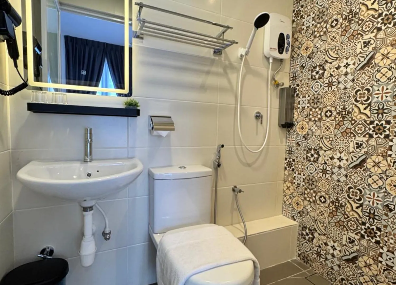 Maca Hotel By Sky Hive George Town